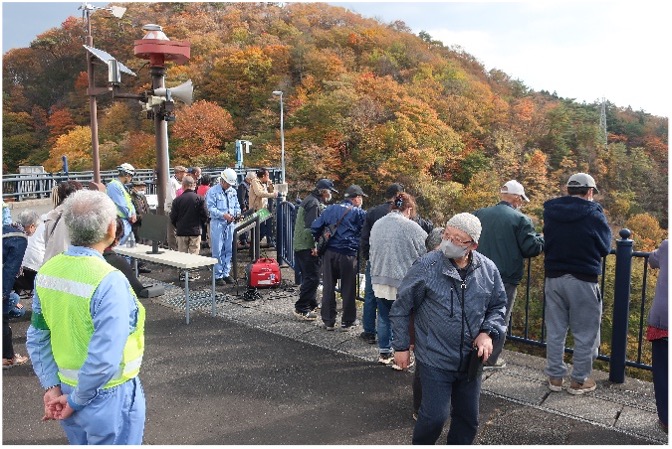 花山ダム（紅葉がきれいでした！）